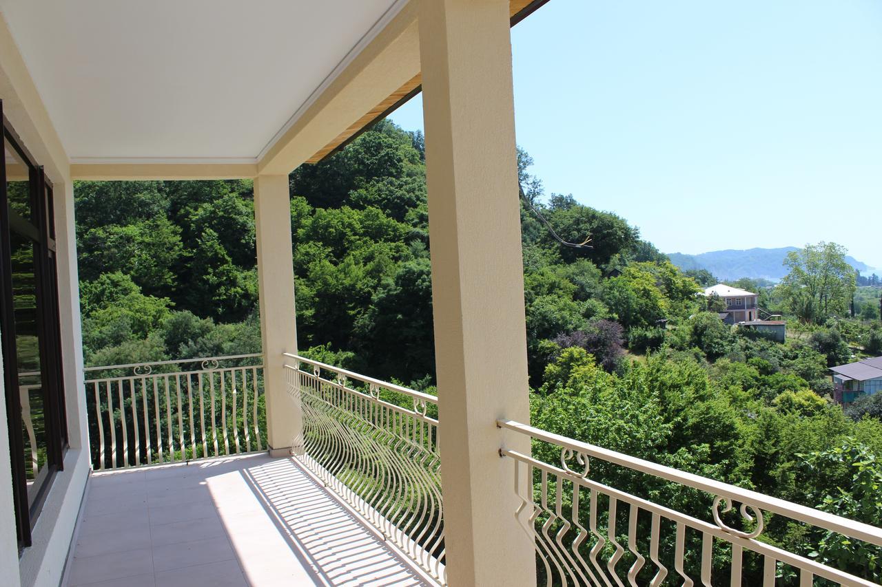 Guest House Panorama Pizunda Exterior photo